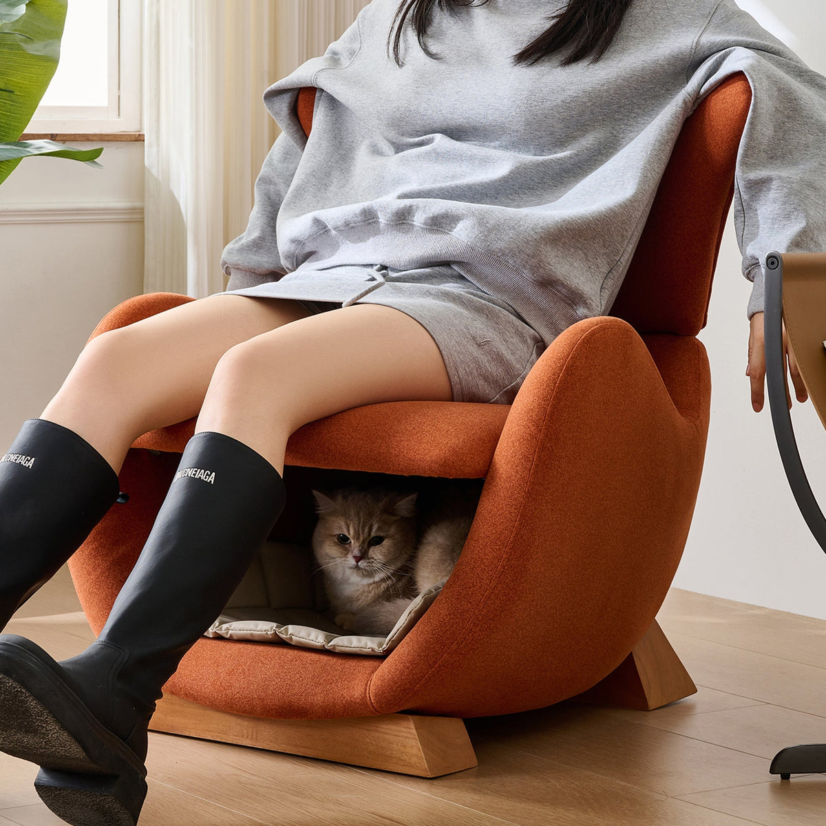 Designer Lounge Chair - Pet-Friendly, Anti-Scratch Fabric