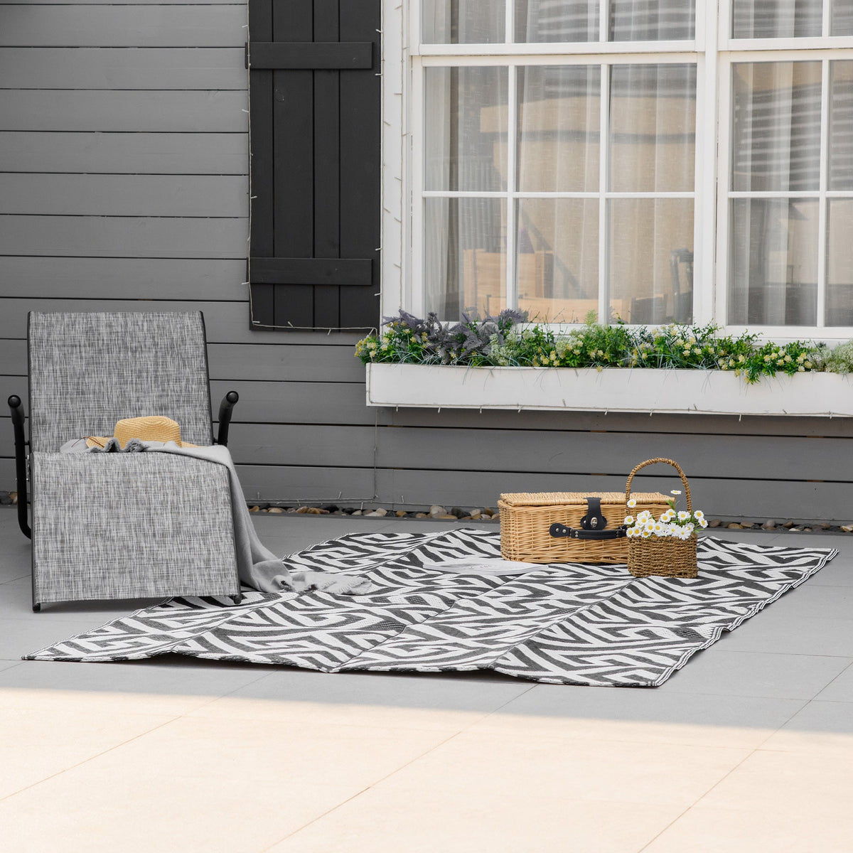 Outdoor Carpet, Double-Sided Water-Repellent, Plastic Black White
