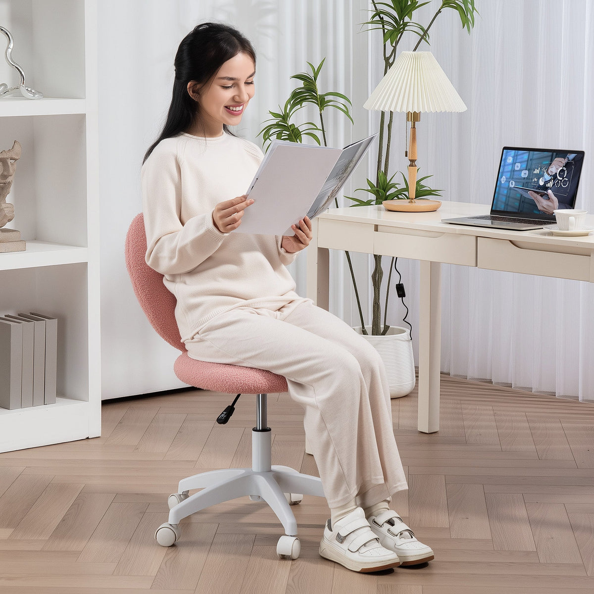 Swivel Desk Chair Height-Adjustable Heart Back, Teddy Fleece Pink