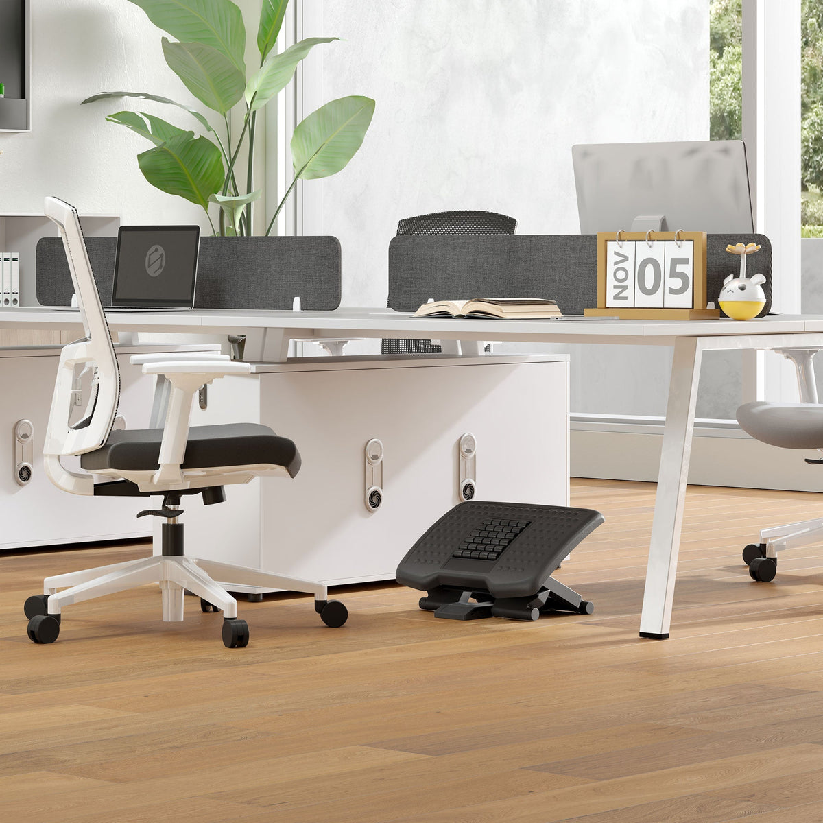 Footrest Desk Height Adjustable Ergonomic Non-Slip Support, Black