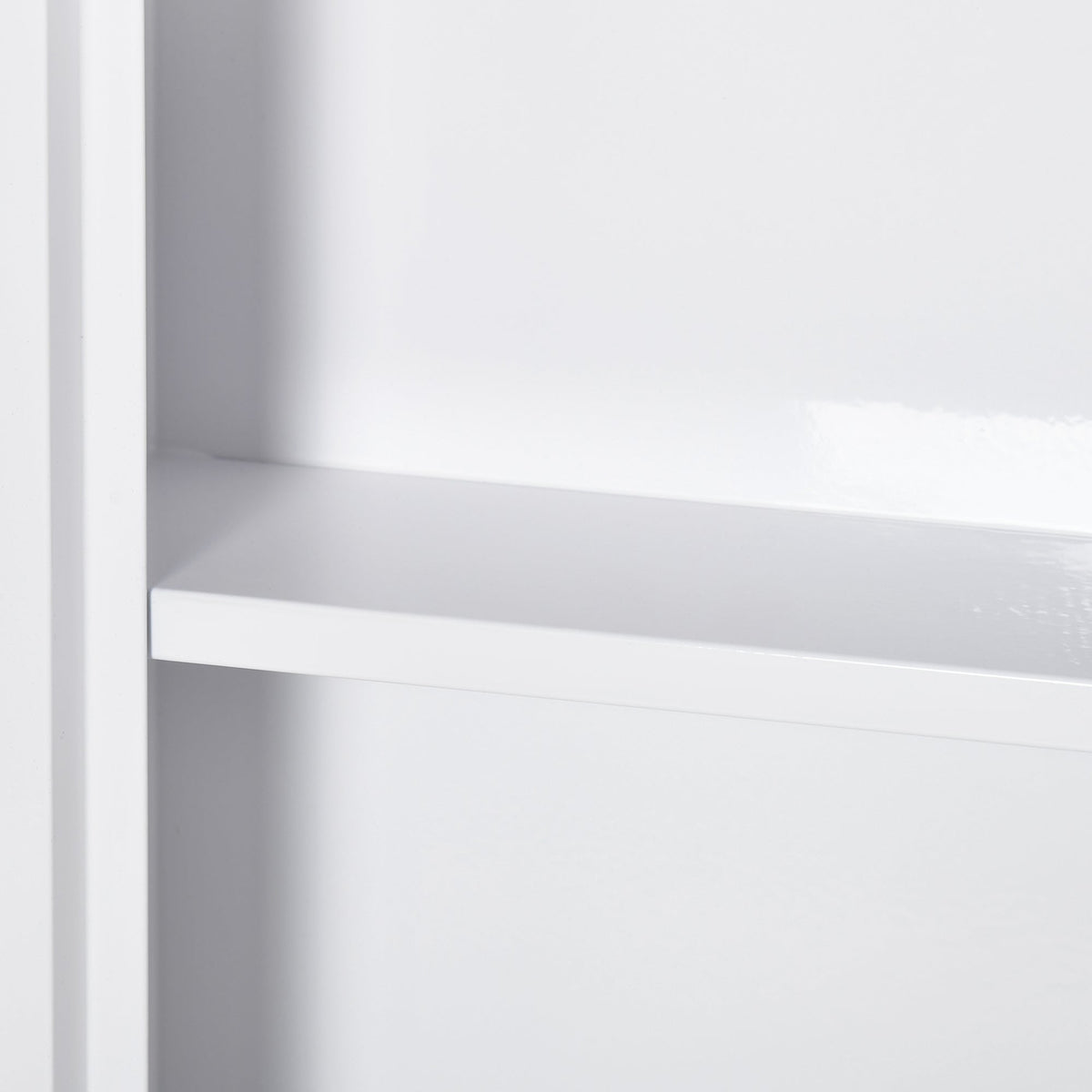 Medicine Cabinet First Aid 3 Inner Compartments Magnetic Closure 40x15x53.5 cm White