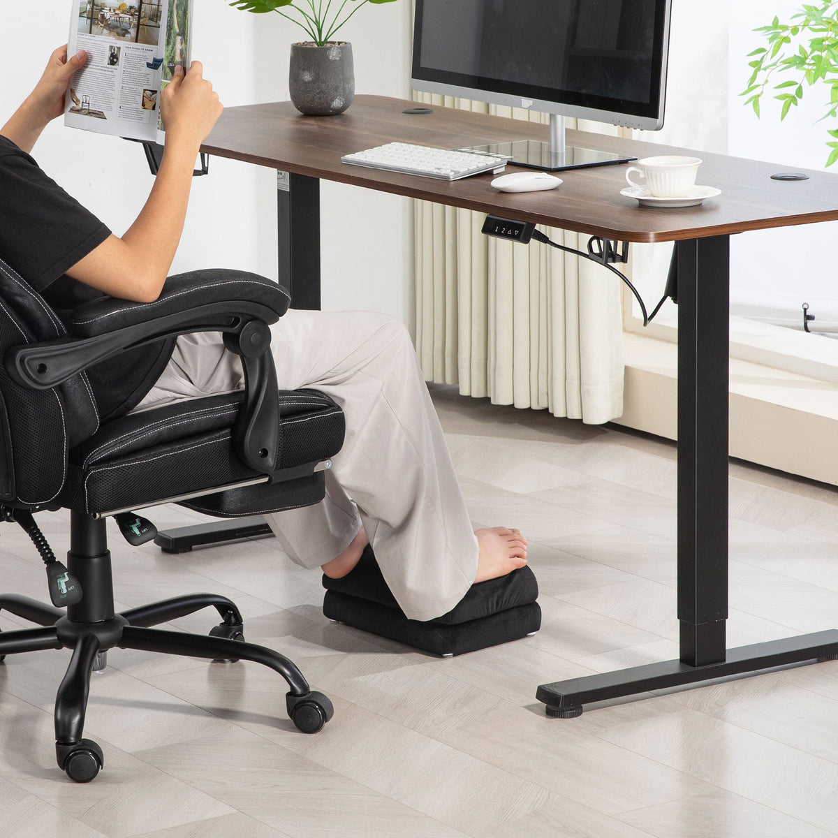 Footrest Desk Footrest, Anti-Slip Pad, Home Office, Velvet Black