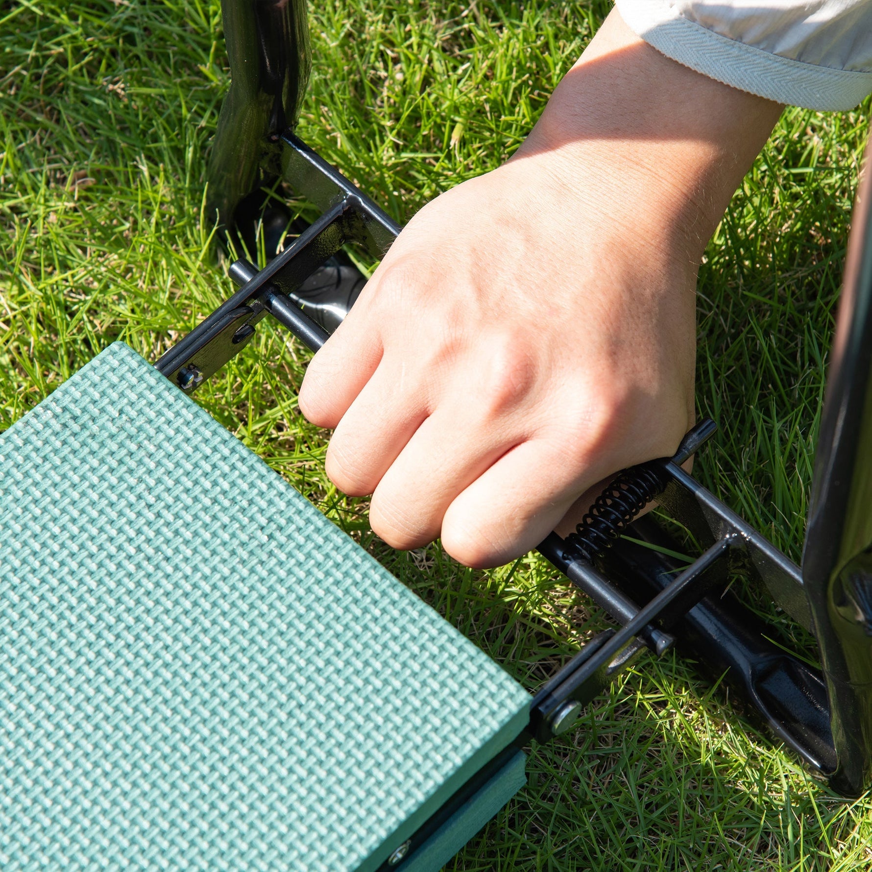 Gardening Kneeler, Foldable Stool, Kneeling Aid 150 kg, EVA Foam Steel, Dark Green