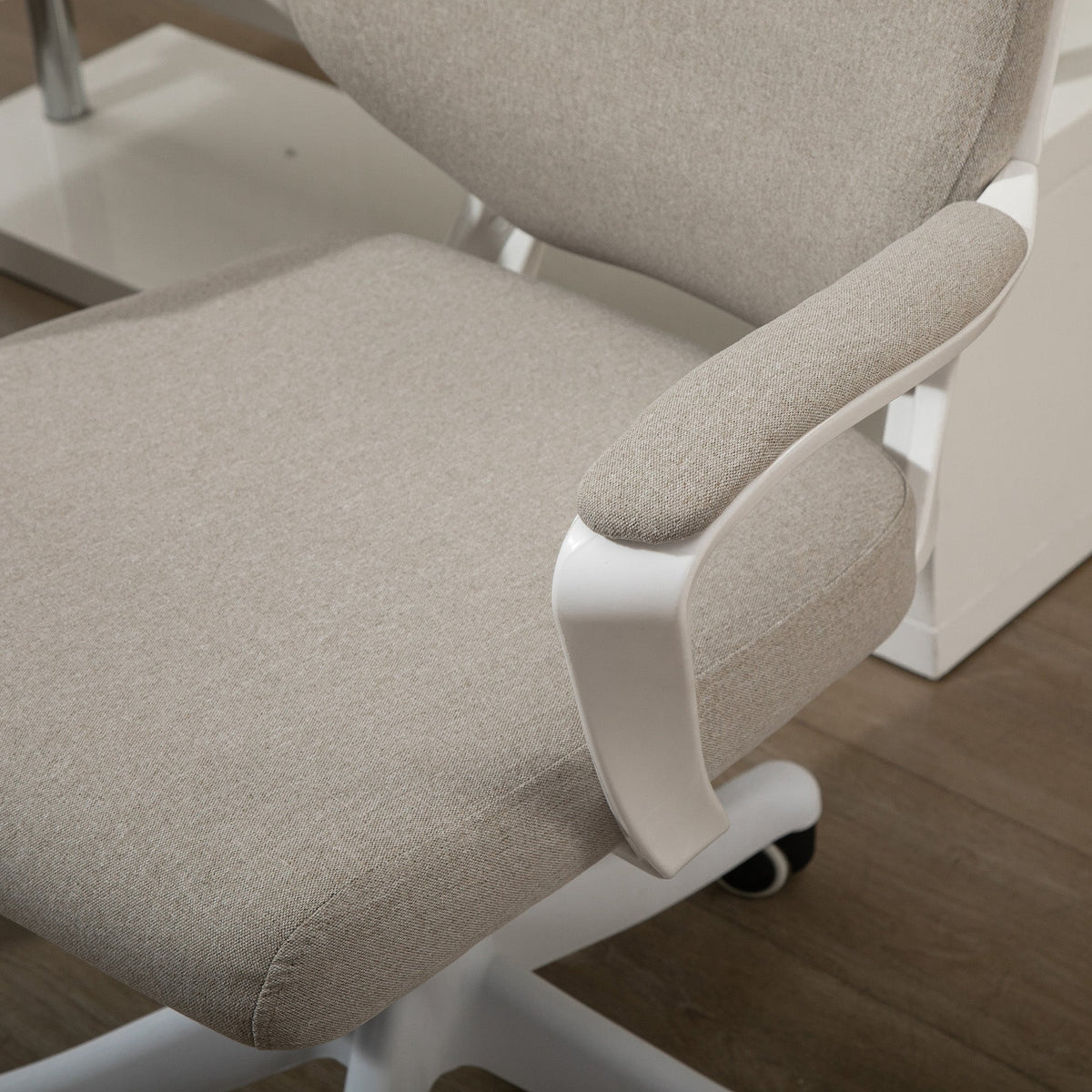 Ergonomic Office Chair with Lumbar Support, Adjustable 120kg, Beige